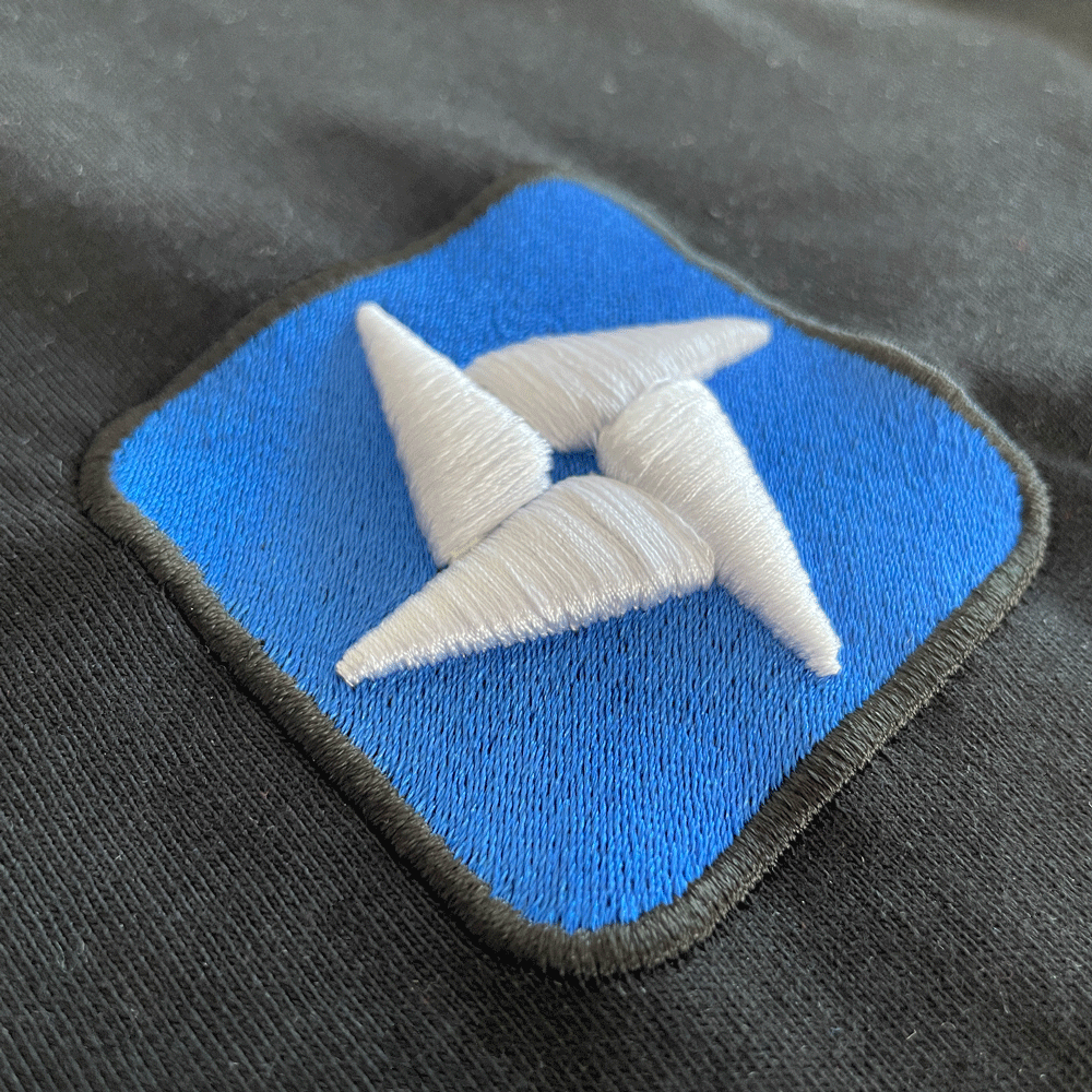 Hoodie Shuriken brodé